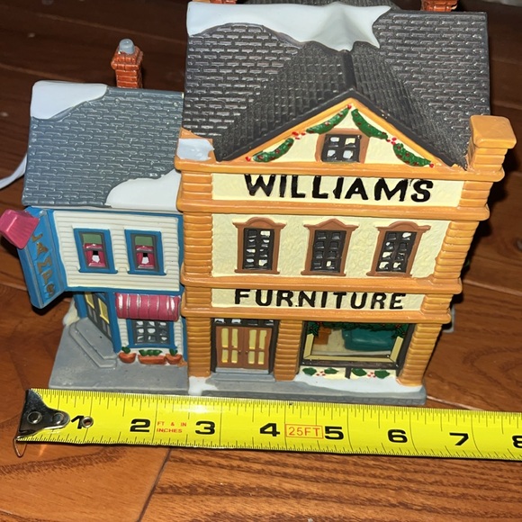 Lemax 1999 retired lighted Williams furniture store with window view of couch - Picture 12 of 13